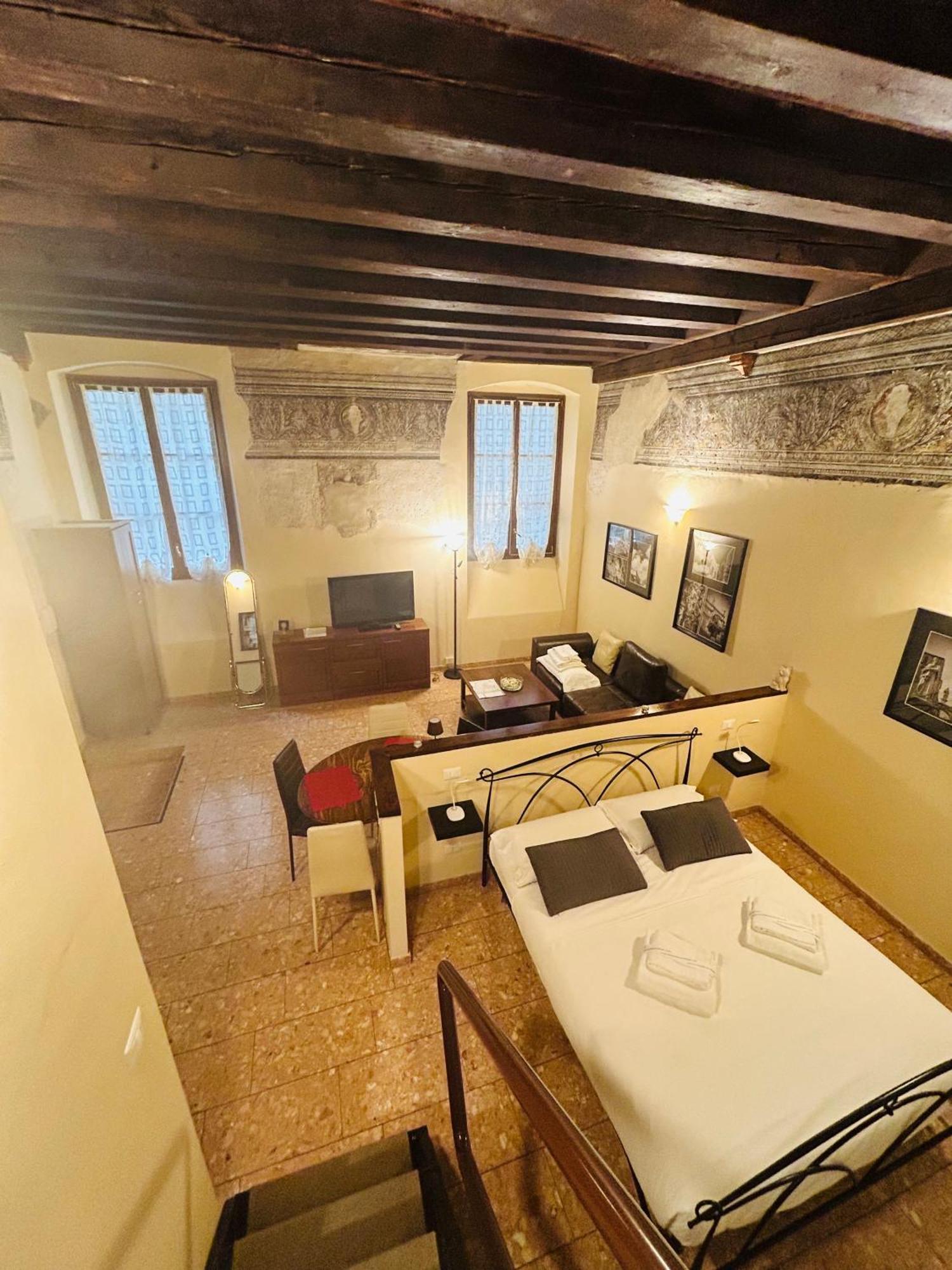Palazzo Duomo Apartment Verona Bagian luar foto